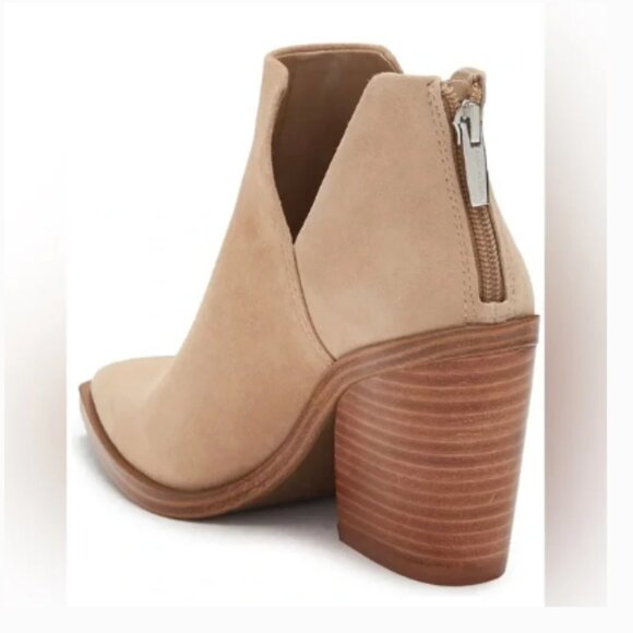 LIKE NEW! Vince Camuto Gigietta Ankle Suede Bootie in Tortilla Tan Beige Size 7 - Picture 9 of 11